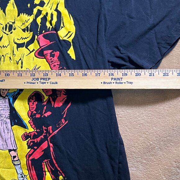 Stranger Things Adult LG Eleven Tee‎ Loot Crate Limited Edition Black Shirt (V) - Picture 3 of 5